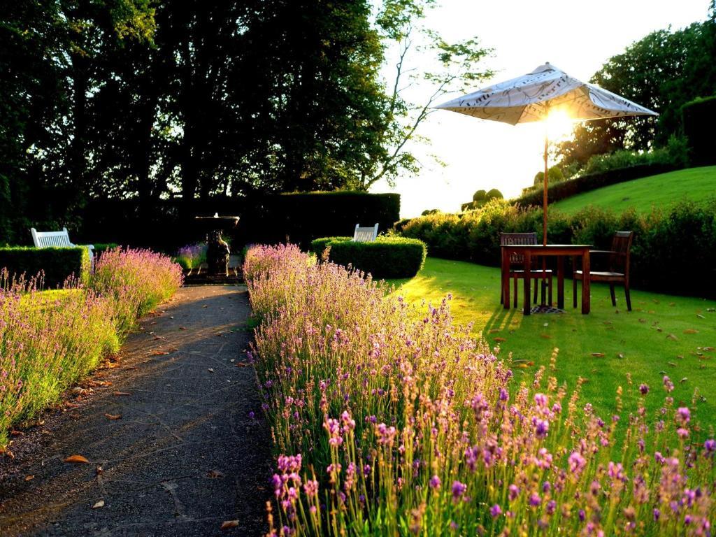 The Elms Hotel & Spa 애버리 외부 사진